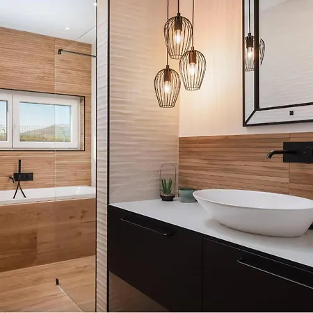 Casa de Férias Stunning In With Sauna Dubrava (Sibenik-Knin)