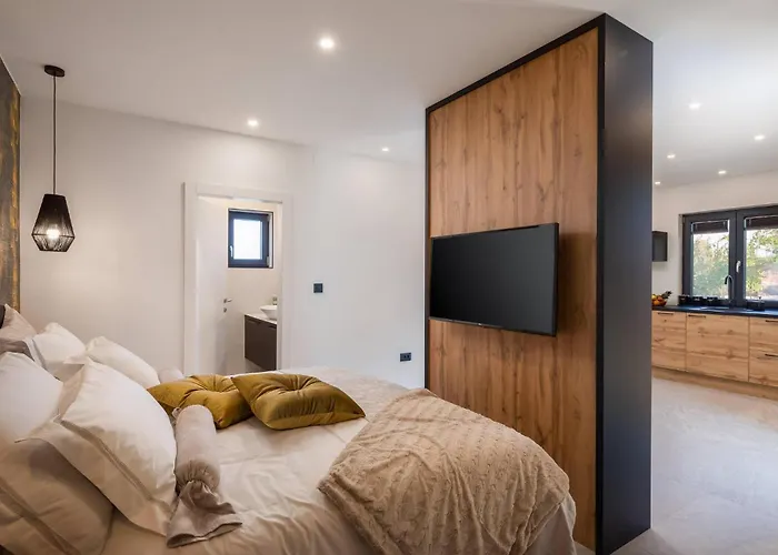 בית נופש Stunning In With Sauna *